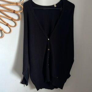 Tahari black sweater size Large